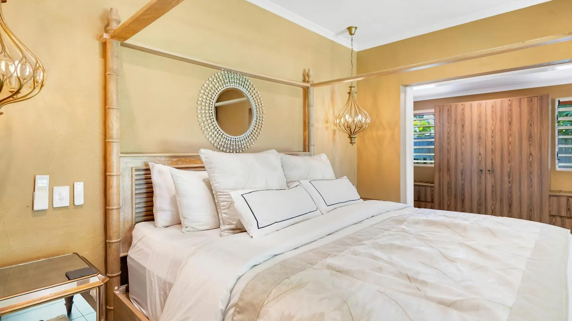 Wonga Belle Beach House 0*,  Australia